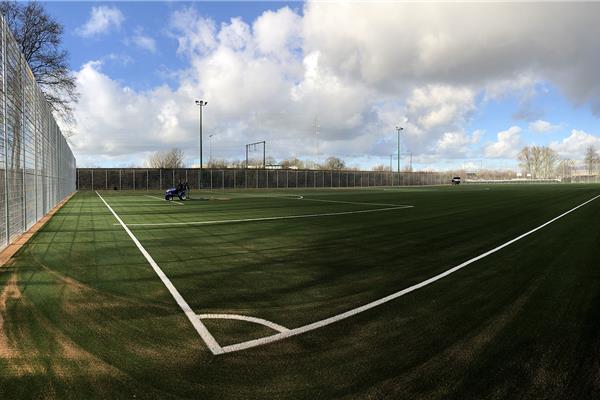 Aménagement terrain de football synthétique - Sportinfrabouw NV